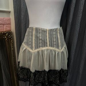 Urban outfitters, black/white lace skirt